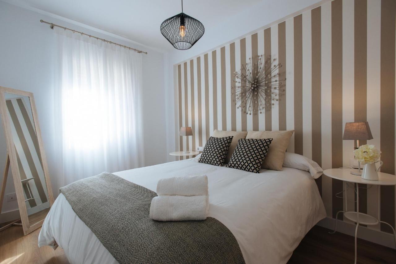 Azahares Suite Apartment 세비야 외부 사진